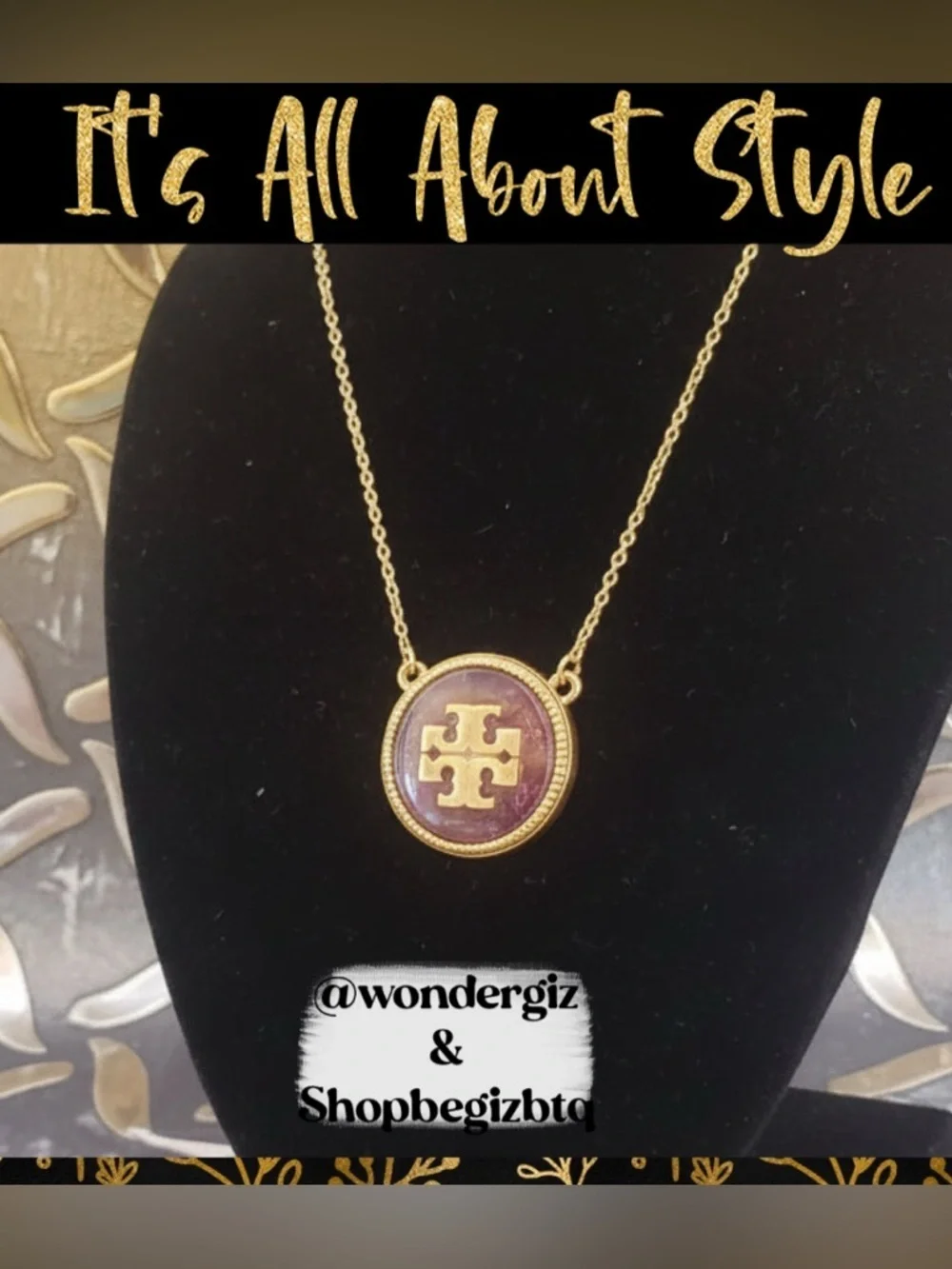 Authentic Tory Burch Semi Precious Agate Pendant Necklace